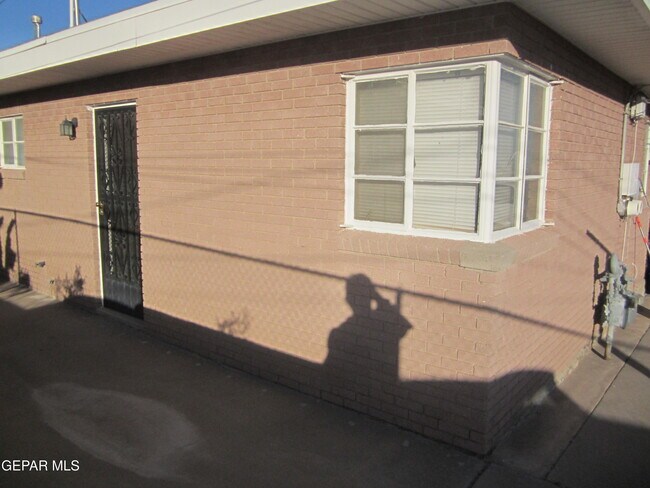 Building Photo - 3606 Taylor Ave