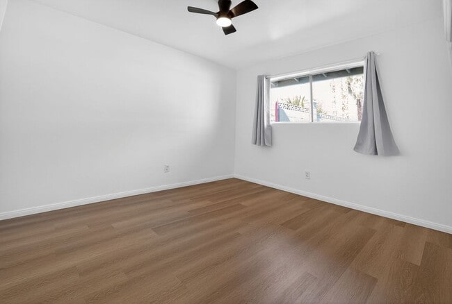 Building Photo - 44440 Acacia Dr