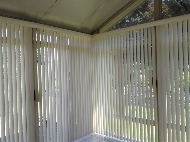 Building Photo - 1712 Yellow Rose Ct