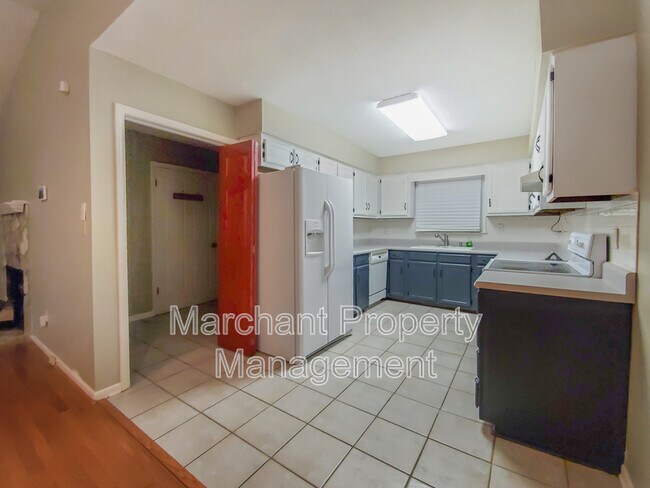 Building Photo - 106 Setters Ct