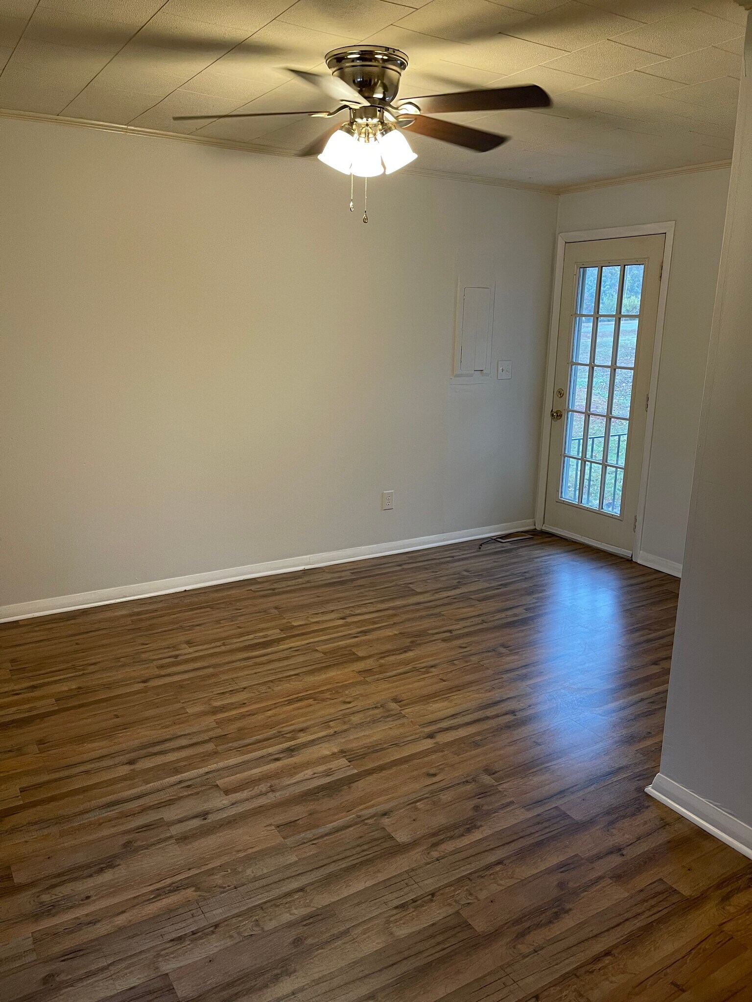 Building Photo - 103 Foothills Dr