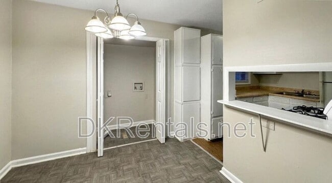 Building Photo - 4192 Tara Dr