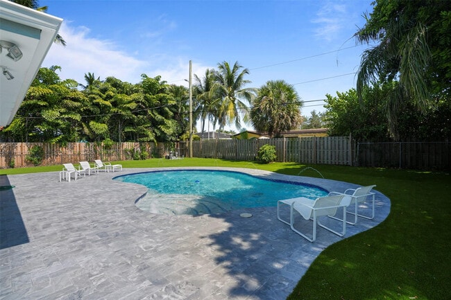 Building Photo - 2116 SE 18th St