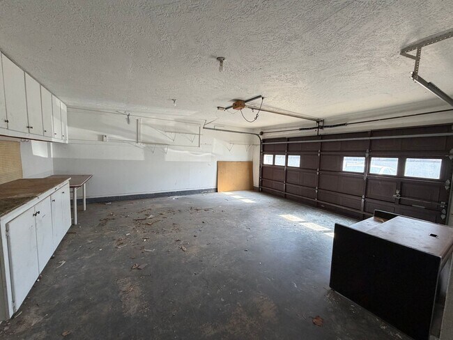 Building Photo - Beautiful 3bed/2.5bath Updated Westside Norman Home Available for Rent!