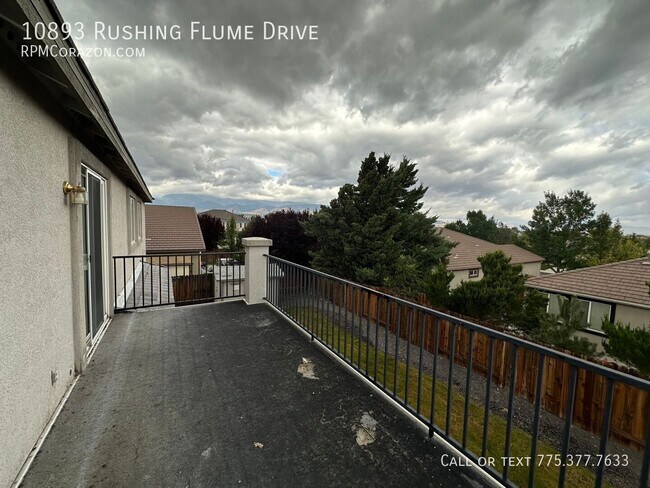 Building Photo - 10893 Rushing Flume Dr