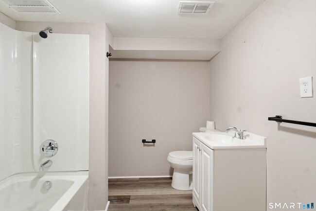 Building Photo - 1735 Ella T Grasso Blvd