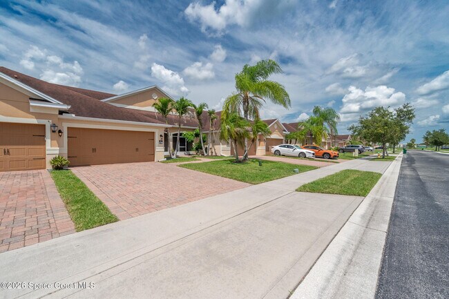 Building Photo - 5748 Tamarac Dr