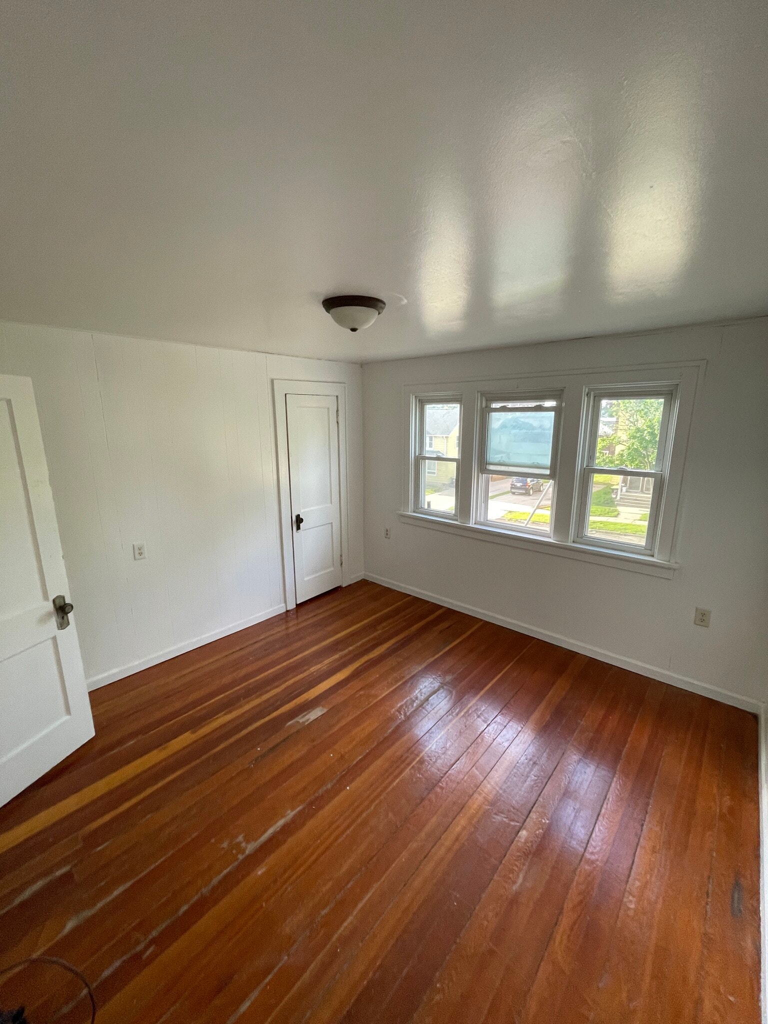 Bedroom - 123 Washington St