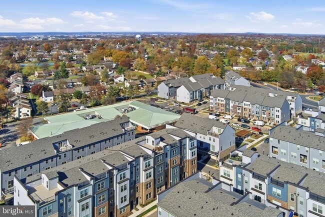 Building Photo - 2136 Glacier Rd