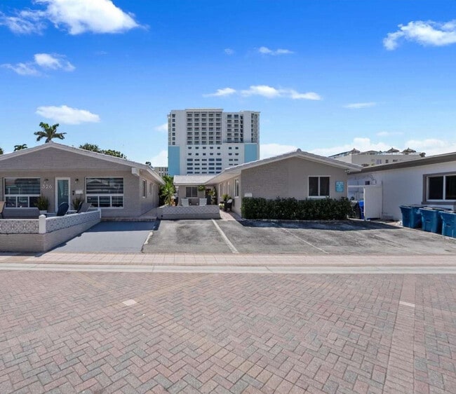 Building Photo - 330 Grant St