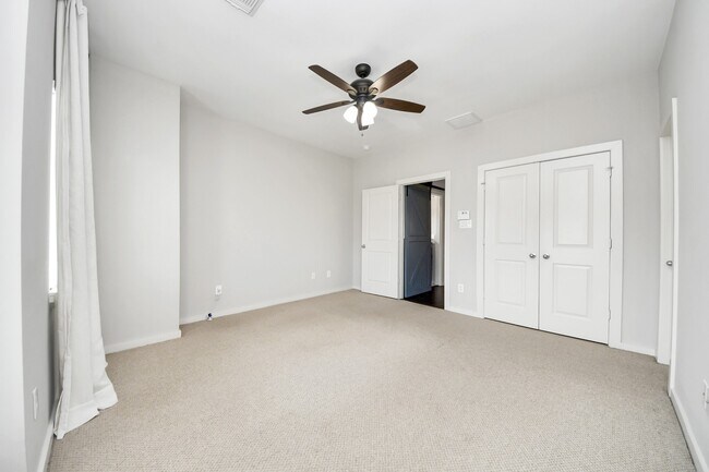 Building Photo - 5319 Avenue J