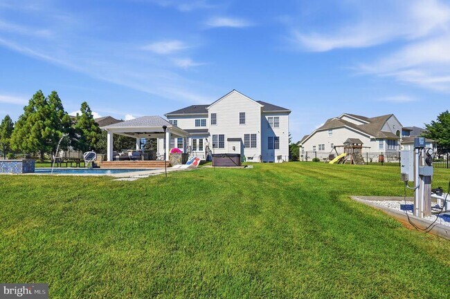 Building Photo - 23222 Hemmingford Cir