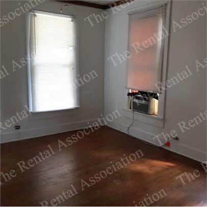 Building Photo - 214 S Bonner St