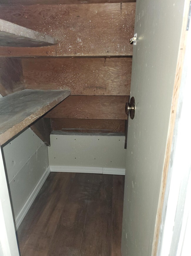 Building Photo - 3213 Center St NE