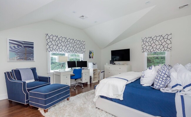 Building Photo - 48 Woodthrush Ln