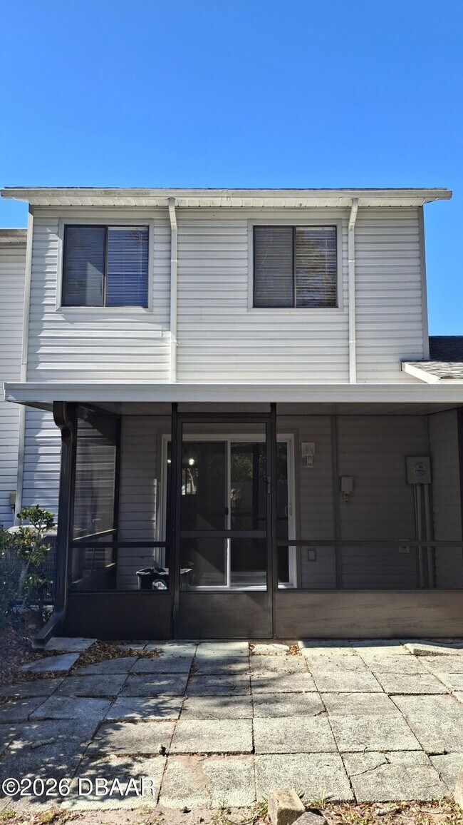 Building Photo - 1302 Deer Springs Rd