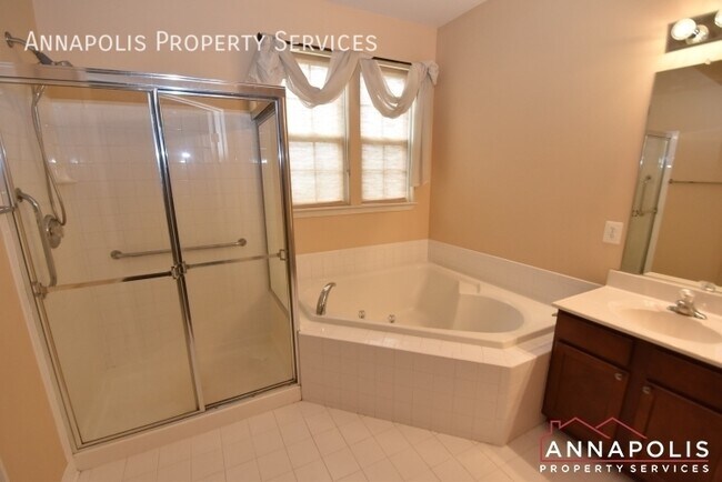 Building Photo - 1606 Stern Ct
