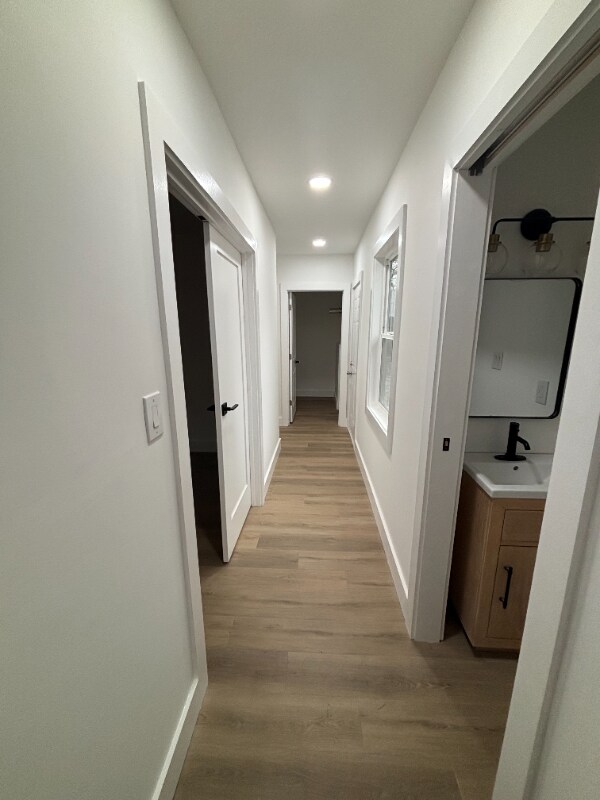 Building Photo - 4213 Kingsley Dr