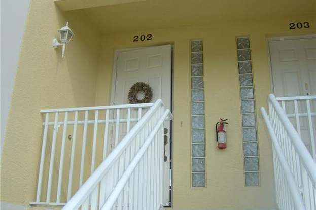Building Photo - 1370 Sweetwater Cove