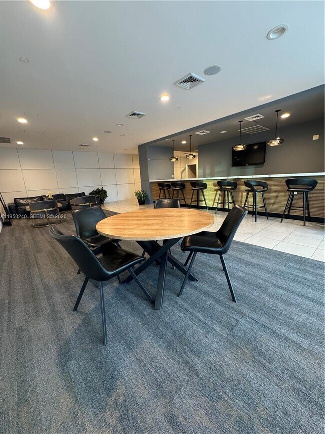 Building Photo - 1250 S Miami Ave