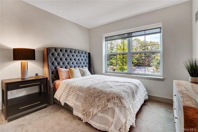 Building Photo - 92 Blauvelt Wy