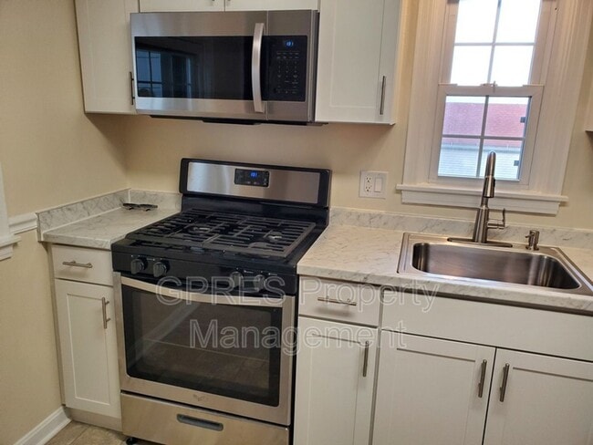 Building Photo - Great single family home in Verona