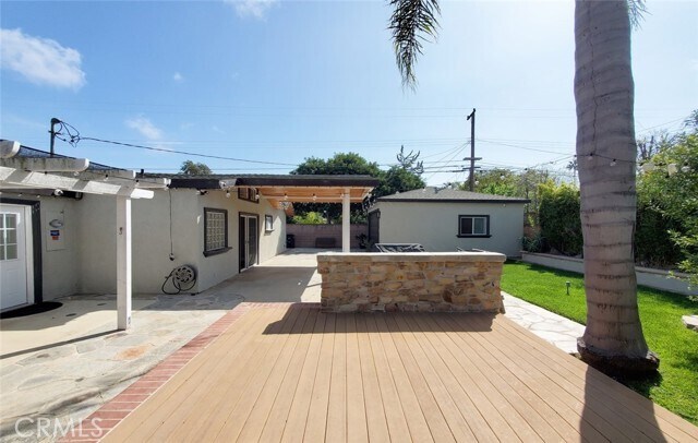 Building Photo - 2099 Continental Ave