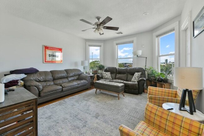 Building Photo - 34-36 Boston St