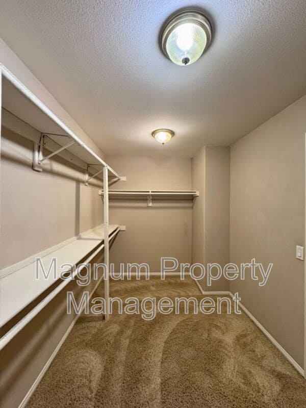 Building Photo - 30906 Crystalaire Dr