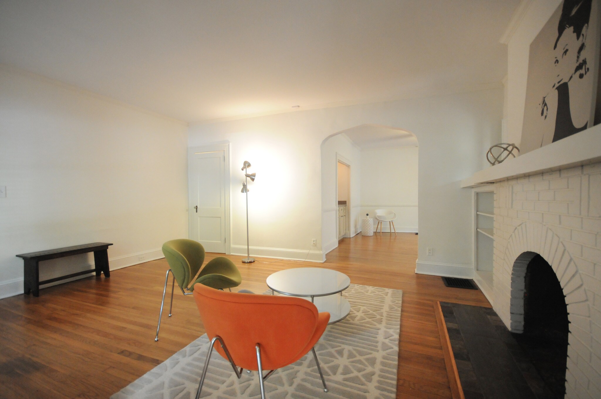 ***AVAILABLE JUNE 1*** - 861 Durant Pl NE