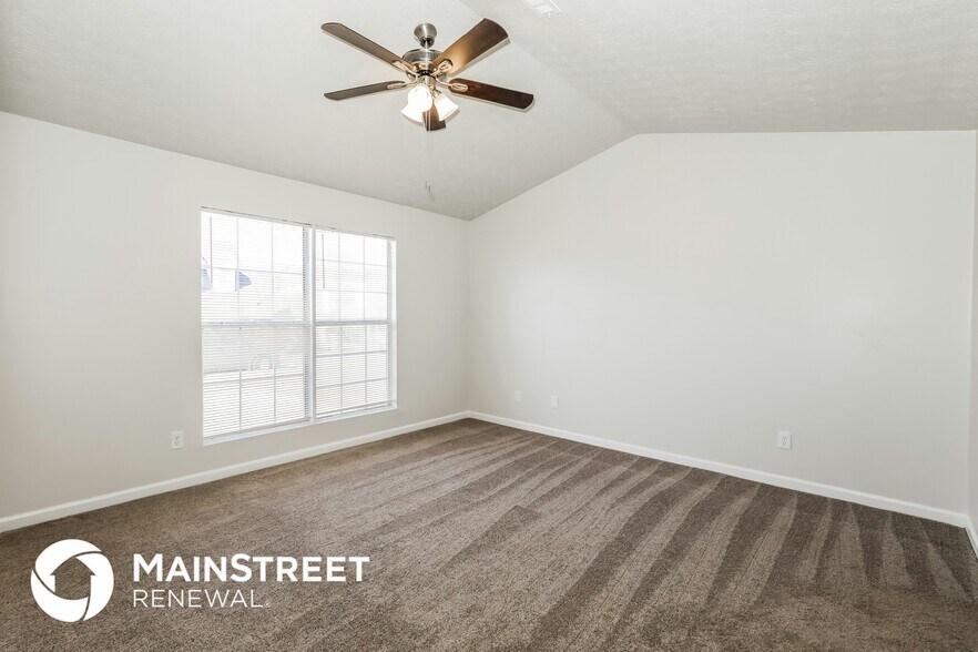 Building Photo - 9430 Sleepy Hollow Ln