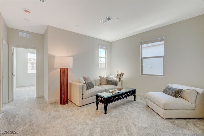 Building Photo - 1561 Crowned Eagle St