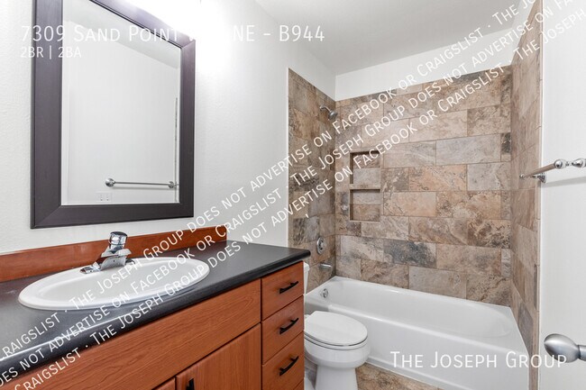 Building Photo - 7309 Sand Point Way NE