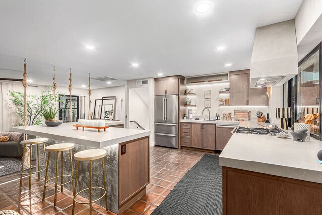 Building Photo - 8531 E Keim Dr