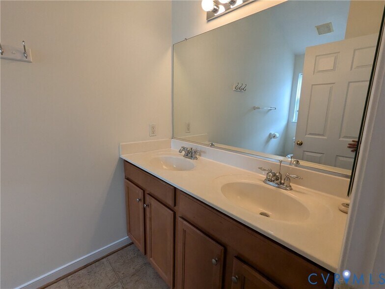 Building Photo - 5606 Millwheel Way