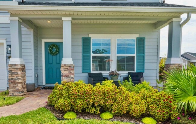 Building Photo - Gorgeous 4/ 2.5 Home in the Beautiful Lake Asbury Area of Clay County! $2,550.00