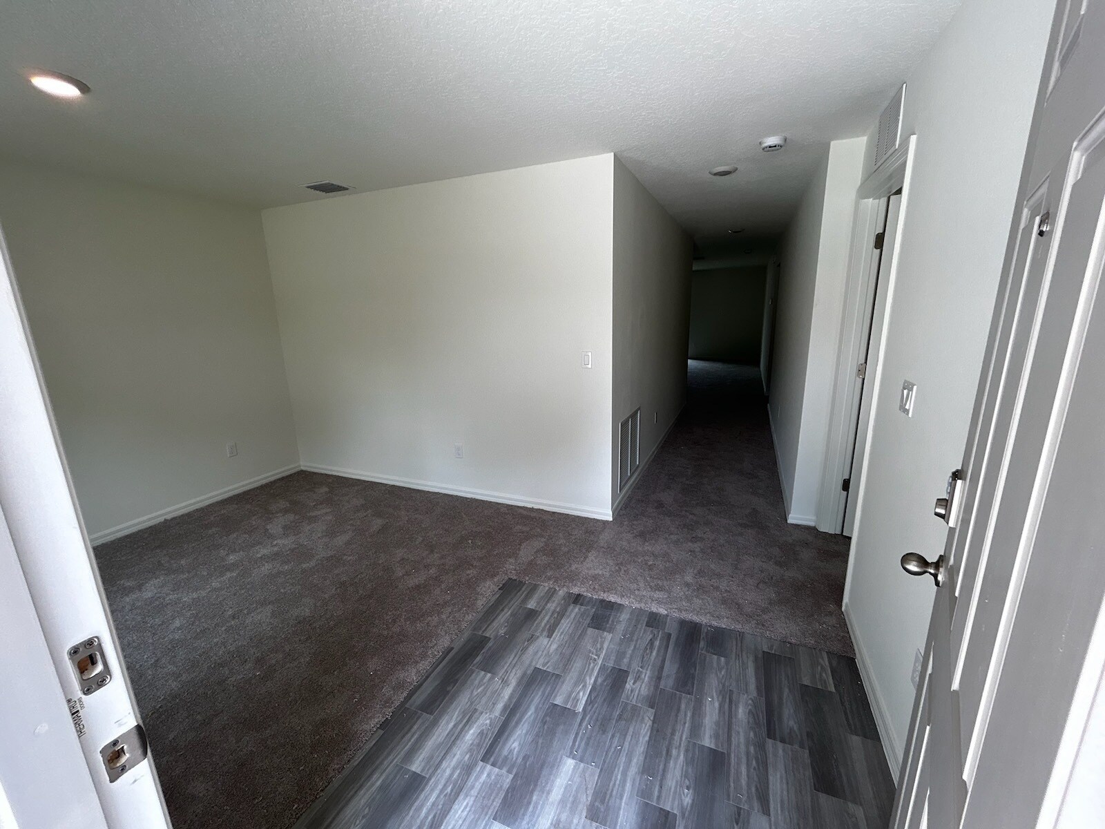 Building Photo - 93 Rymshaw Dr