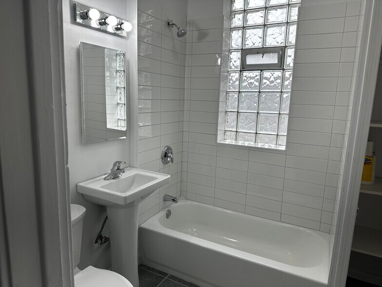 Building Photo - 3619 S Damen Ave