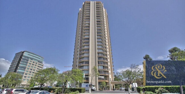 Building Photo - 1200 Gough St