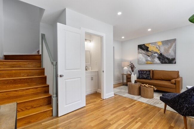 Building Photo - 521 Homewood Ave