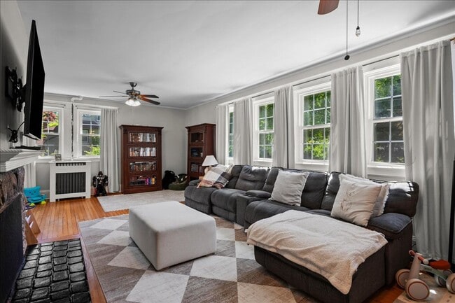 Building Photo - Rare opportunity to lease this Frank Lloyd Wright-inspired Colonial in the highly sought-after Ha...