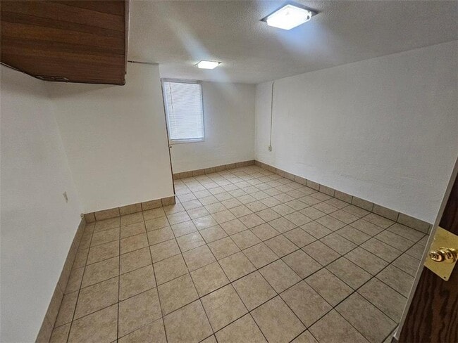 Building Photo - 4101 Lowry Ave N