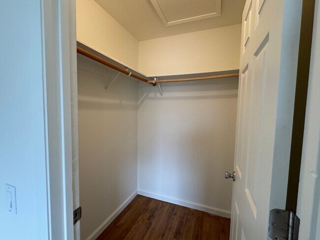 Building Photo - Three Bed, Two Bath Home with Two Car Garage