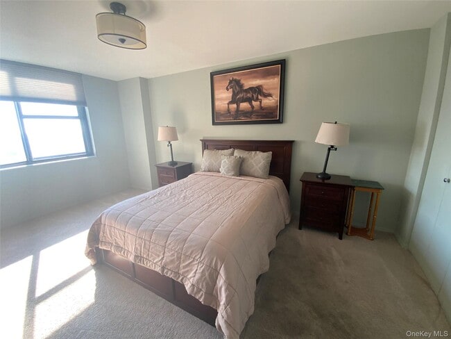 Building Photo - 269-10 Grand Central Pkwy