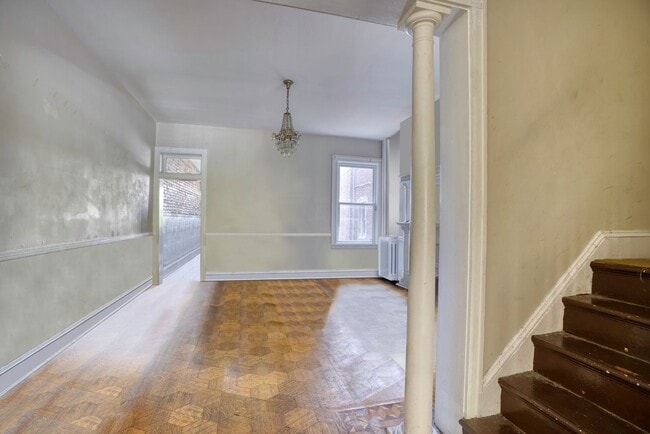 Primary Photo - 2813 N Calvert St