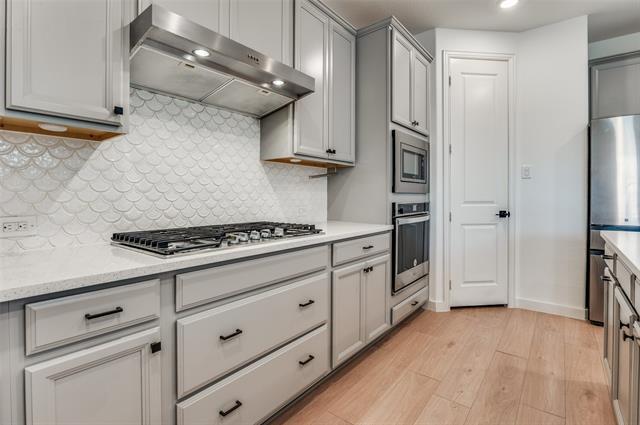 Building Photo - 2625 Toledo Dr