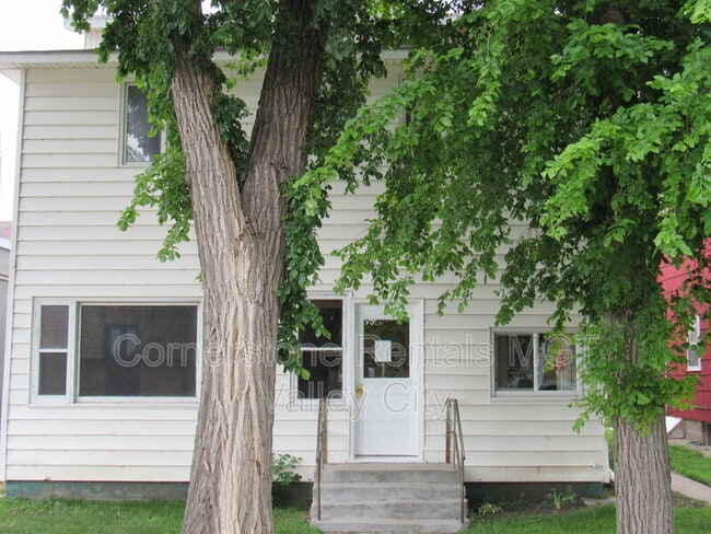 Primary Photo - 217 Central Ave S