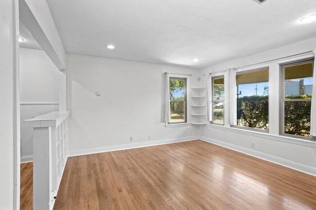 Building Photo - 7808 Watson St