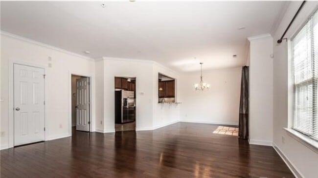 Building Photo - 14629 Juventus St