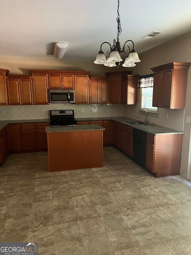 Building Photo - 2675 Tyler Bay Ln